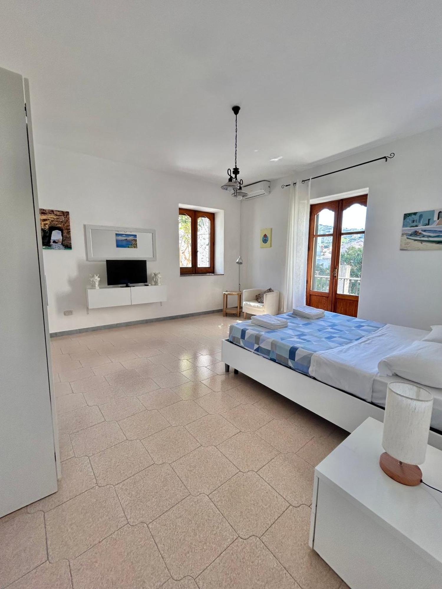 Aeolian Apartments Lipari  Exteriör bild